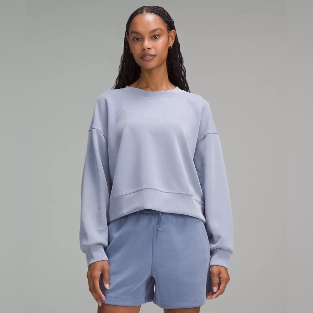 Lululemon Perfectly Oversized Cropped Crew Softstreme size 4/8 Blue Willow BLWL